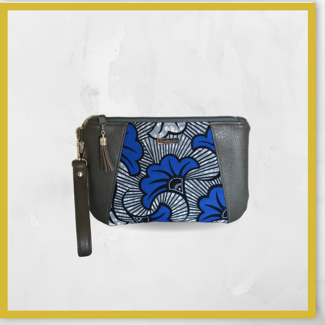 Lelie Blue Vertical Wristlet